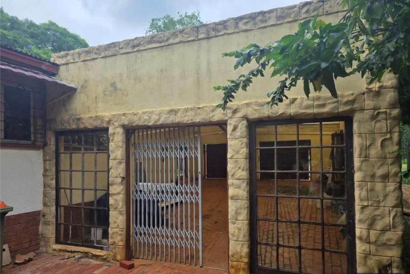 5 Bedroom Property for Sale in De Wildt North West